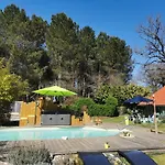 Les Hotes Landes Nocleg ze śniadaniem 4*