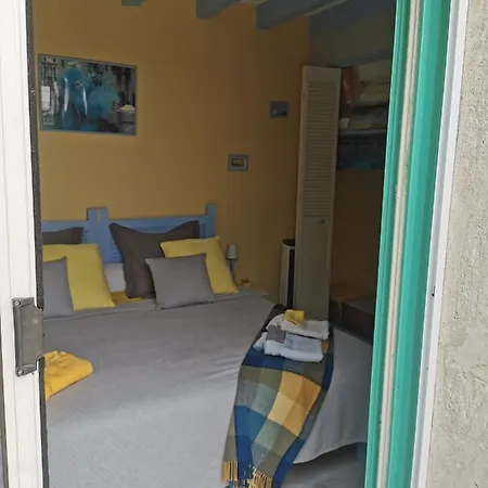 Les Hotes Landes לינה וארוחת בוקר 4*