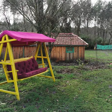 Les Hotes Landes לינה וארוחת בוקר *