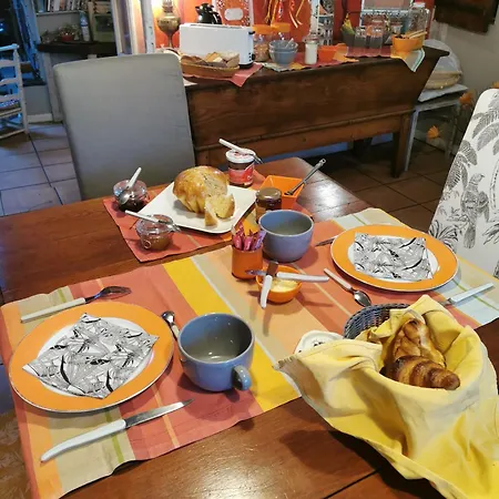 Les Hotes Landes Bed & Breakfast