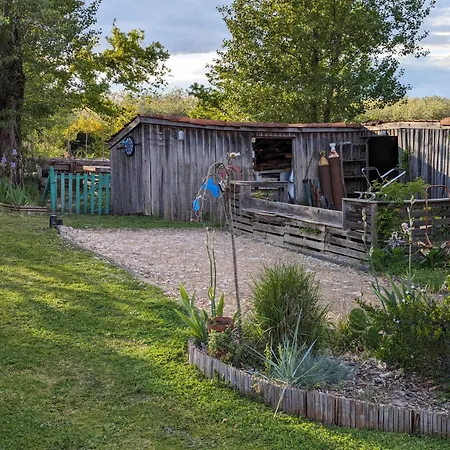 Les Hotes Landes Bed & Breakfast