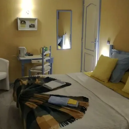 Les Hotes Landes Bed & Breakfast *