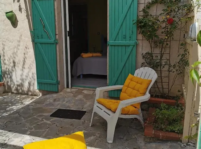 Les Hotes Landes Nocleg ze śniadaniem 4*