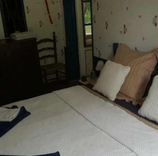 Les Hotes Landes Nocleg ze śniadaniem 4*